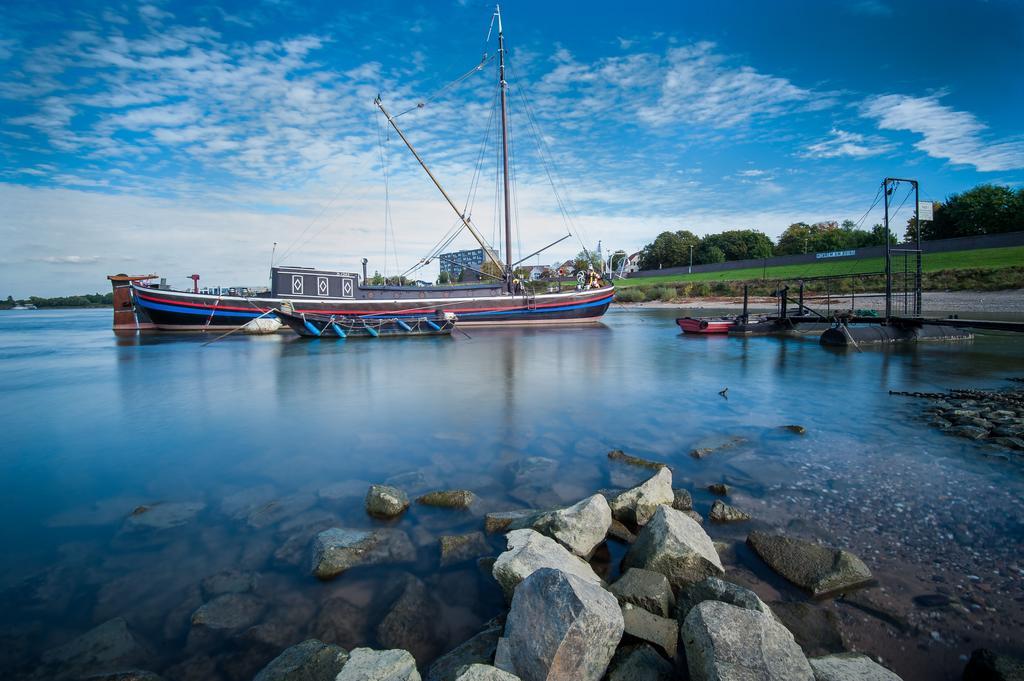 Hotel & Restaurant Zum Vater Rhein Monheim am Rhein Zewnętrze zdjęcie